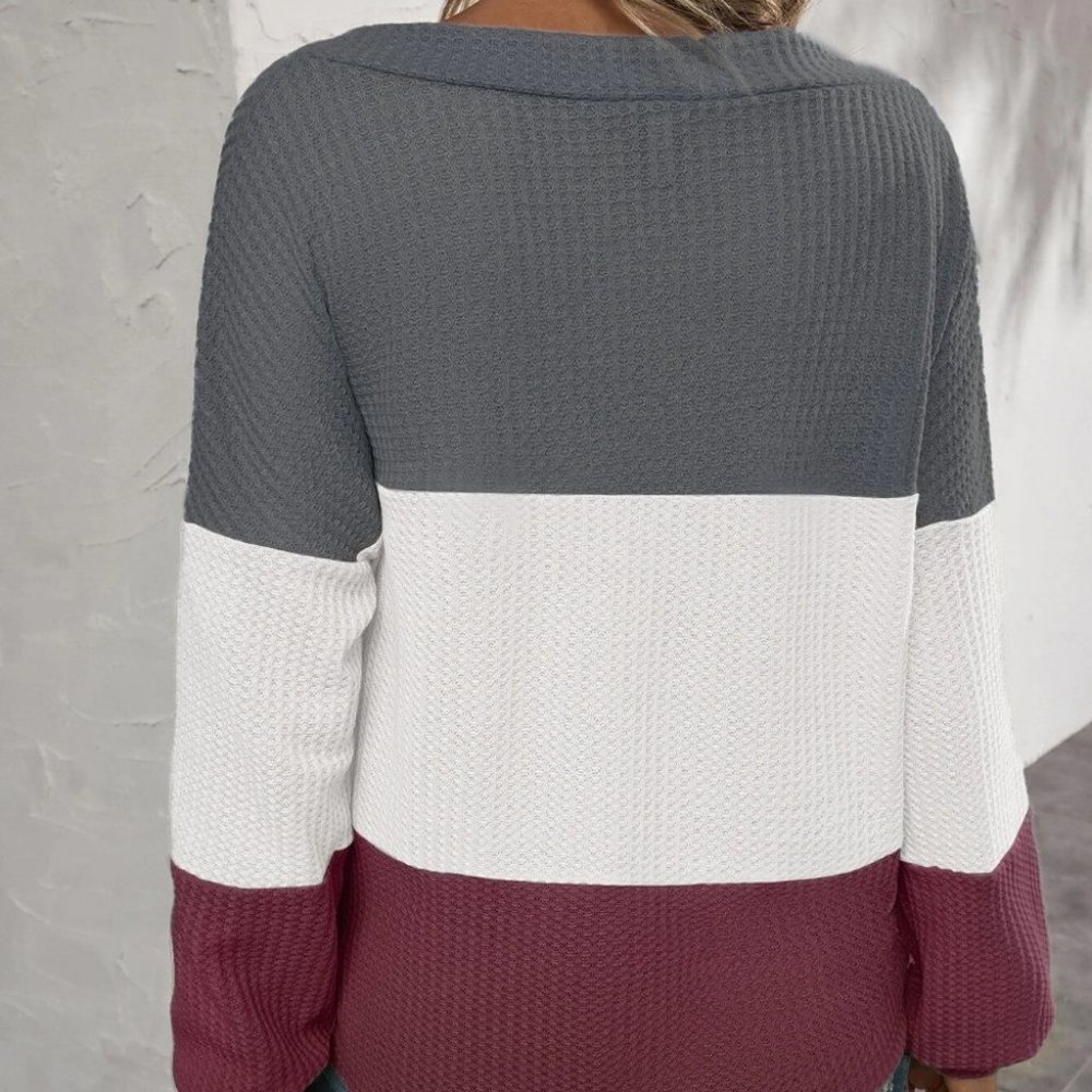 Casual Womens button detailed colorblock Tee multi color - Picture 2 of 4